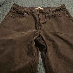 Women’s AF curve love loose, high rise denim.